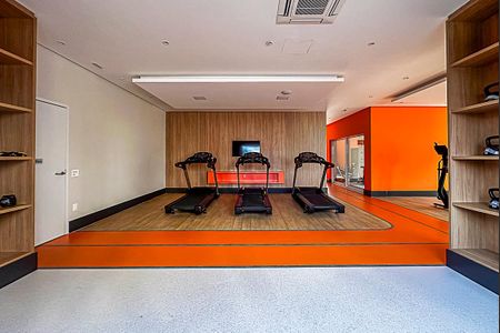 Apartamento à venda com 137m², 3 quartos e 3 vagas Apartamento à venda com 137m², 3 quartos e 3 vagasÁrea comum - Academia