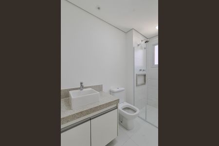 Apartamento à venda com 137m², 3 quartos e 3 vagas Apartamento à venda com 137m², 3 quartos e 3 vagasBanheiro da Suíte 1