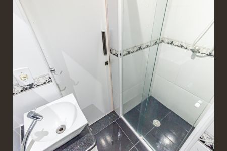 Apartamento à venda com 59m², 3 quartos e 1 vaga Apartamento à venda com 59m², 3 quartos e 1 vagaBanheiro