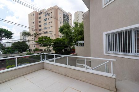 Casa à venda com 62m², 3 quartos e 1 vaga Casa à venda com 62m², 3 quartos e 1 vagaTerraço