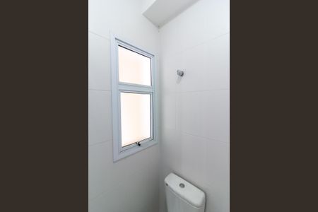 Casa à venda com 62m², 3 quartos e 1 vaga Casa à venda com 62m², 3 quartos e 1 vagaBanheiro de Serviço