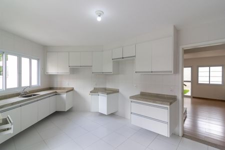 Casa à venda com 62m², 3 quartos e 1 vaga Casa à venda com 62m², 3 quartos e 1 vagaCozinha