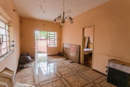 Sala de casa à venda com 4 quartos, 180m² em Esplanada, Belo Horizonte
