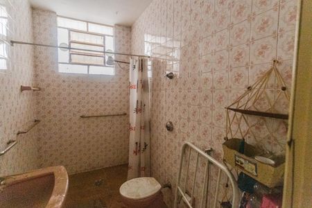 Casa à venda com 180m², 4 quartos e 1 vagaBanheiro Social