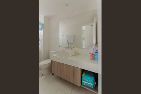 Apartamento à venda com 142m², 3 quartos e 2 vagasBanheiro da Suíte 1