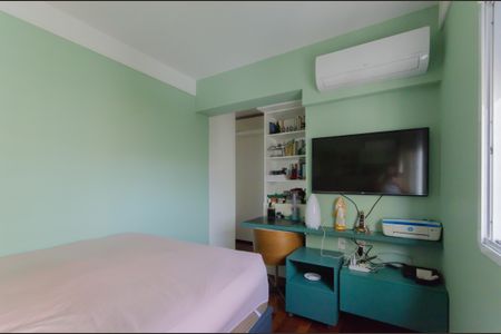 Apartamento à venda com 142m², 3 quartos e 2 vagasSuíte 2