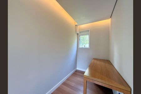 Apartamento à venda com 100m², 2 quartos e 3 vagasSala