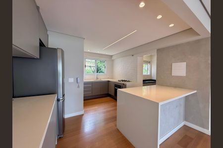 Apartamento à venda com 100m², 2 quartos e 3 vagasCozinha 