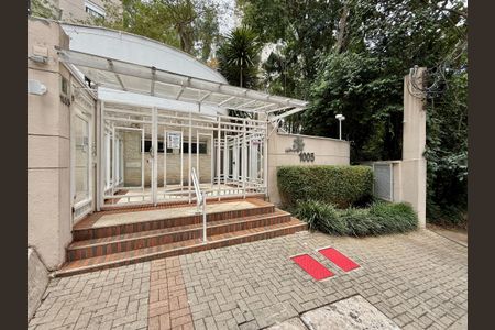 Apartamento à venda com 100m², 2 quartos e 3 vagasFachada