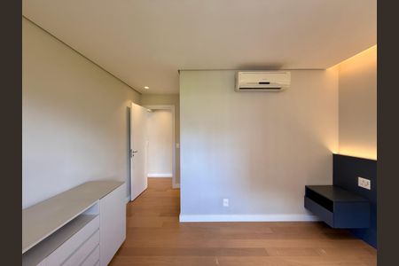 Apartamento à venda com 100m², 2 quartos e 3 vagasSuíte 