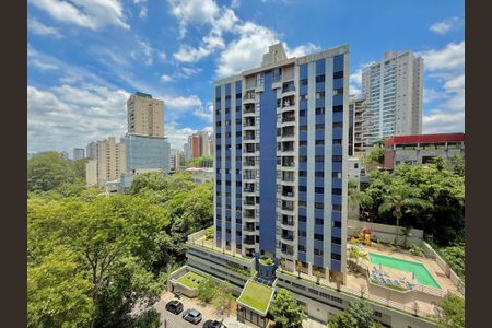 Apartamento à venda com 100m², 2 quartos e 3 vagasVista  