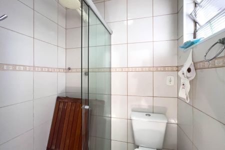 Casa à venda com 95m², 2 quartos e 2 vagasQuintal e área de serviço 