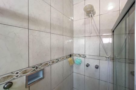 Casa à venda com 95m², 2 quartos e 2 vagasBanheiro