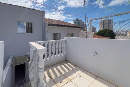 Casa à venda com 95m², 2 quartos e 2 vagasQuintal e área de serviço 