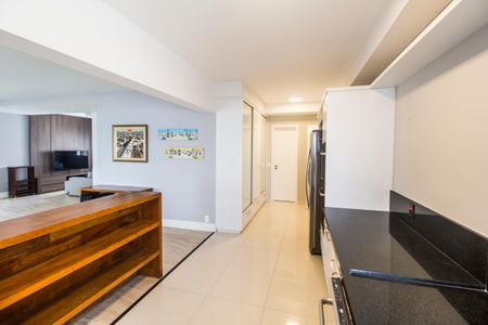 Apartamento à venda com 176m², 3 quartos e 3 vagas Apartamento à venda com 176m², 3 quartos e 3 vagasCozinha