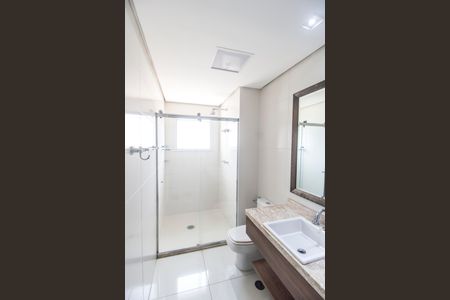 Apartamento à venda com 176m², 3 quartos e 3 vagas Apartamento à venda com 176m², 3 quartos e 3 vagasBanheiro da Suíte