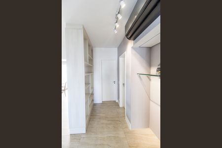 Apartamento à venda com 176m², 3 quartos e 3 vagas Apartamento à venda com 176m², 3 quartos e 3 vagasCorredor