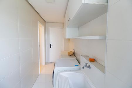 Apartamento à venda com 176m², 3 quartos e 3 vagas Apartamento à venda com 176m², 3 quartos e 3 vagasÁrea de Serviço