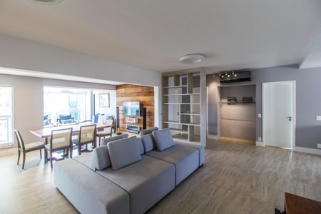 Sala  de apartamento para alugar com 3 quartos, 176m² em Alphaville Empresarial, Barueri