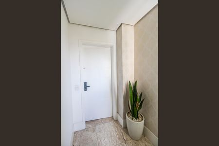 Apartamento à venda com 176m², 3 quartos e 3 vagas Apartamento à venda com 176m², 3 quartos e 3 vagasEntrada