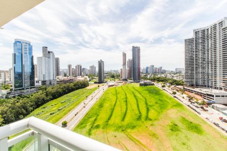 Apartamento à venda com 176m², 3 quartos e 3 vagas Apartamento à venda com 176m², 3 quartos e 3 vagasVista da Suíte