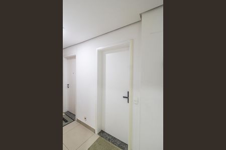 Apartamento à venda com 176m², 3 quartos e 3 vagas Apartamento à venda com 176m², 3 quartos e 3 vagasEntrada