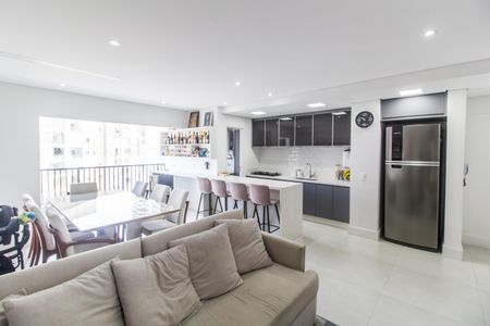 Apartamento à venda com 110m², 4 quartos e 2 vagas Apartamento à venda com 110m², 4 quartos e 2 vagasSala