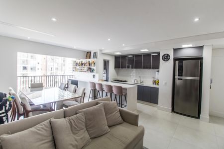 Sala  de apartamento à venda com 4 quartos, 110m² em Alphaville Empresarial, Barueri