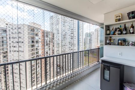 Apartamento à venda com 110m², 4 quartos e 2 vagas Apartamento à venda com 110m², 4 quartos e 2 vagasVaranda gourmet