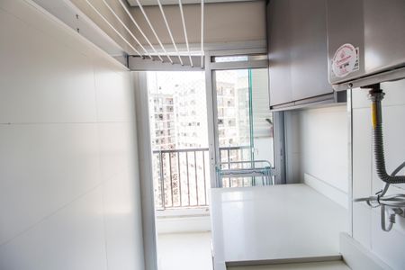 Apartamento à venda com 110m², 4 quartos e 2 vagas Apartamento à venda com 110m², 4 quartos e 2 vagasÁrea de Serviço