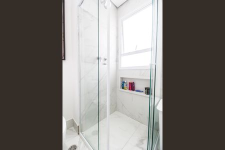 Apartamento à venda com 110m², 4 quartos e 2 vagas Apartamento à venda com 110m², 4 quartos e 2 vagasBanheiro da Suíte