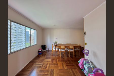 Apartamento à venda com 110m², 3 quartos e 2 vagasSala