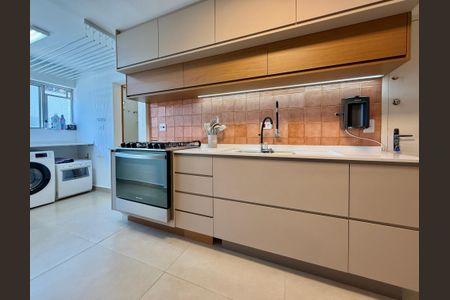 Apartamento à venda com 110m², 3 quartos e 2 vagasCozinha 