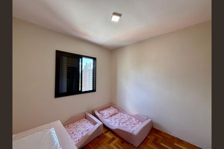 Apartamento à venda com 110m², 3 quartos e 2 vagasQuarto 2
