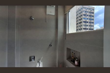 Apartamento à venda com 85m², 2 quartos e 1 vaga Apartamento à venda com 85m², 2 quartos e 1 vagaBanheiro