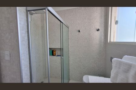 Apartamento à venda com 85m², 2 quartos e 1 vaga Apartamento à venda com 85m², 2 quartos e 1 vagaBanheiro