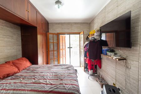 Casa à venda com 160m², 2 quartos e 2 vagasQuarto 2 - Suíte