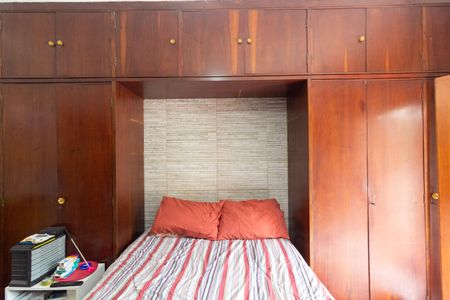 Casa à venda com 160m², 2 quartos e 2 vagasQuarto 2 - Suíte