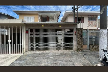 Casa à venda com 160m², 2 quartos e 2 vagasFachada