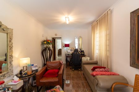 Casa à venda com 160m², 2 quartos e 2 vagasSala 1