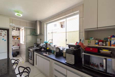 Casa à venda com 160m², 2 quartos e 2 vagasCozinha