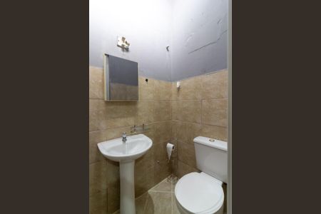 Casa à venda com 160m², 2 quartos e 2 vagasEdicula