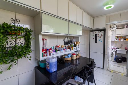 Casa à venda com 160m², 2 quartos e 2 vagasCozinha