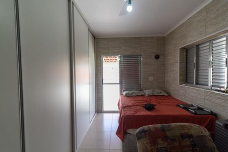Casa à venda com 160m², 2 quartos e 2 vagasQuarto 1