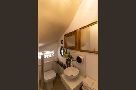 Casa à venda com 160m², 2 quartos e 2 vagasLavabo