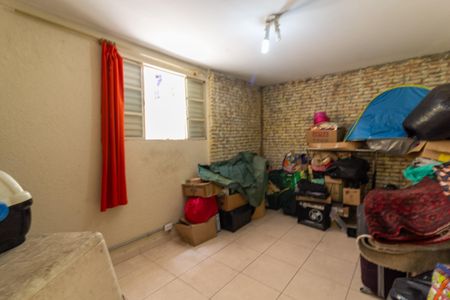 Casa à venda com 160m², 2 quartos e 2 vagasQuarto de Serviço
