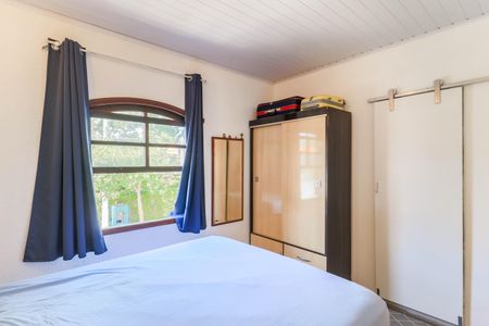 Casa à venda com 150m², 3 quartos e 2 vagasSuíte