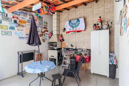 Casa à venda com 150m², 3 quartos e 2 vagasChurrasqueira/Quintal