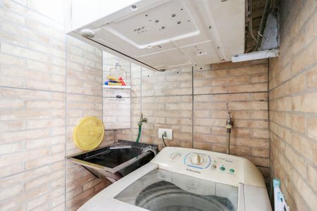 Casa à venda com 150m², 3 quartos e 2 vagasÁrea de Serviço