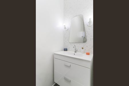 Casa à venda com 150m², 3 quartos e 2 vagasBanheiro da Suíte